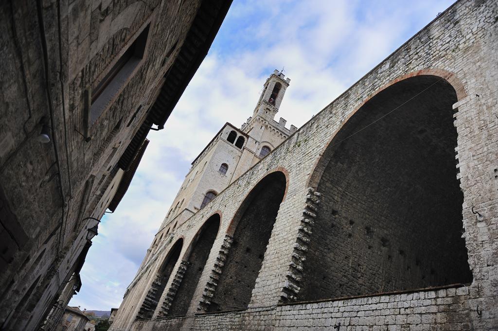 La Signora Dei Fiori Apartment Gubbio Exterior photo